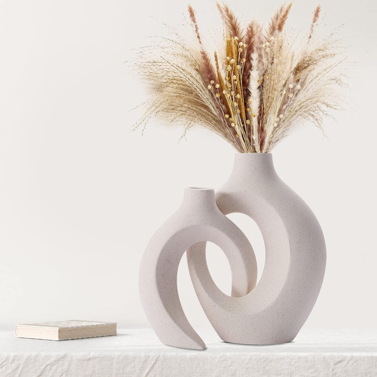 Set of 2 Hollow Ceramic Vases, Modern Nordic Decorative Vase for Home Decor
